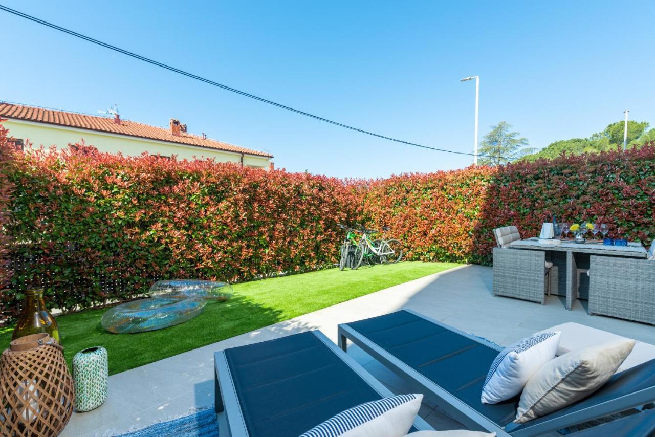 Luxury New Apartment With Private Garden Near The Beach! Poreč Exteriör bild