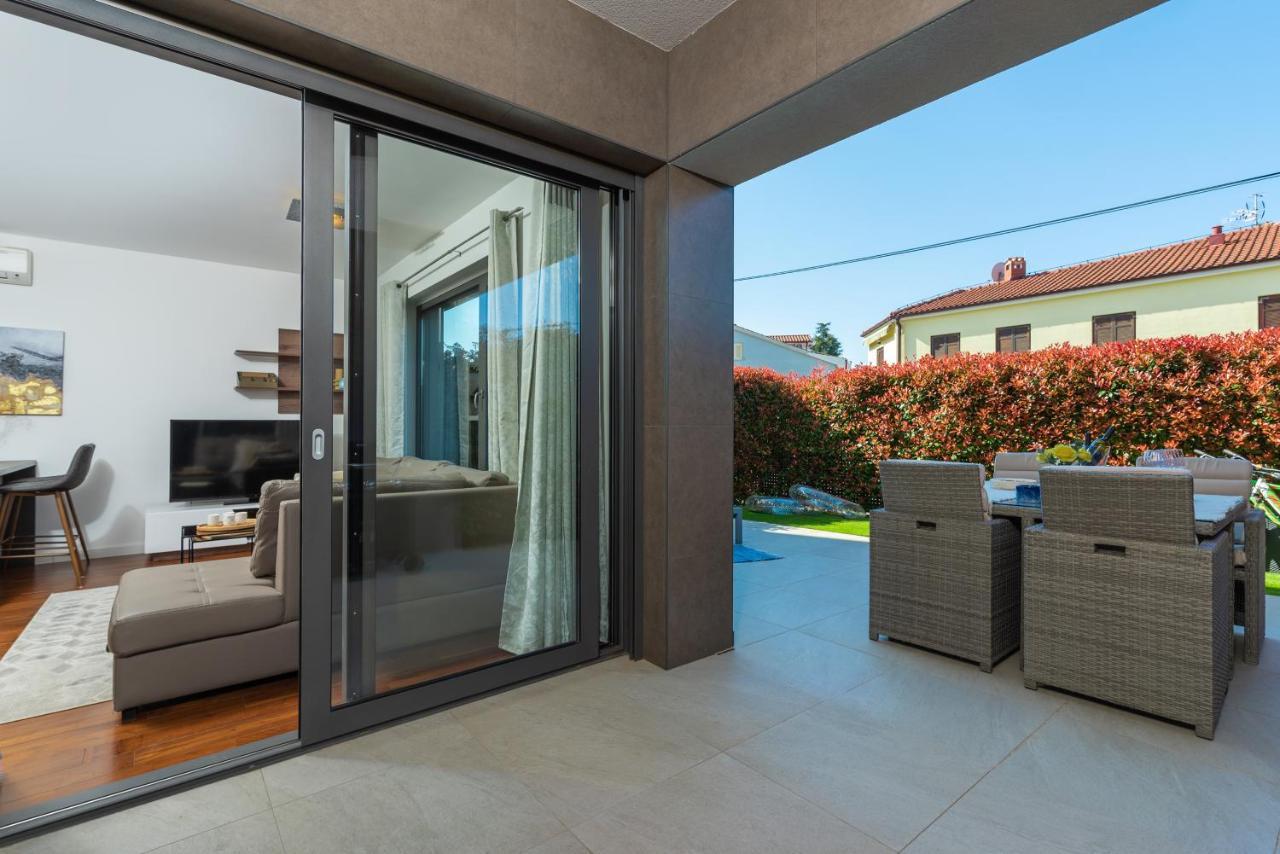 Luxury New Apartment With Private Garden Near The Beach! Poreč Exteriör bild